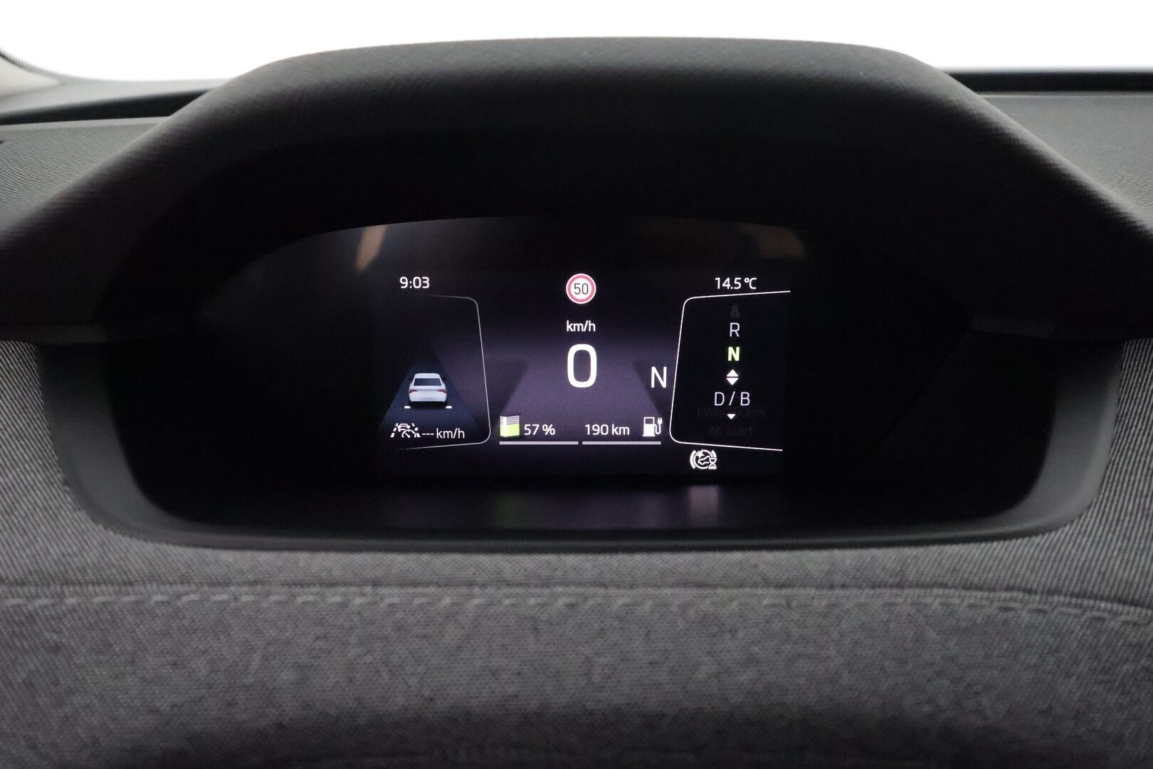 SKODA ENYAQ 2022 60iV **Lämpöpumppu / Koukku / 360° Kamera / Matrix-LED / Adapt.Vakkari / Muistipenkki / Navi / Kaistavahti / KeylessGO** - 3,99 % KORKOTARJOUS TÄHÄN AUTOON - Digimittaristo / 1x Vanteet / 2x renkaat