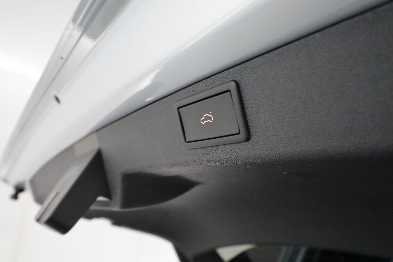 SKODA ENYAQ 2022 60iV **Lämpöpumppu / Koukku / 360° Kamera / Matrix-LED / Adapt.Vakkari / Muistipenkki / Navi / Kaistavahti / KeylessGO** - 3,99 % KORKOTARJOUS TÄHÄN AUTOON - Digimittaristo / 1x Vanteet / 2x renkaat
