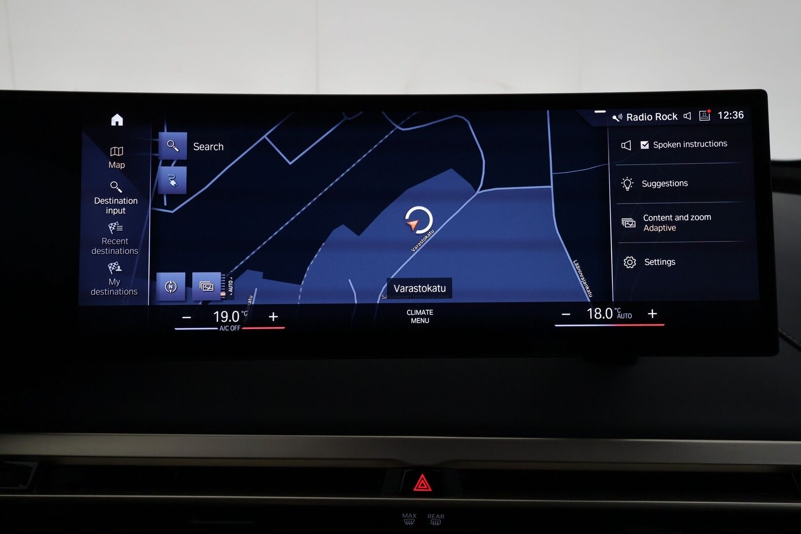 BMW IX 2022 xDrive50 Fully Charged * Bowers&Wilkins / SkyLounge / ACC / Ilmastoidut&Hierovat muistipenkit / Softclose / Vetokoukku * - 2,99 % KORKOTARJOUS TÄHÄN AUTOON - SoH 91,1% / Merkkihuollettu / Huippuvarusteet / Upea väri!