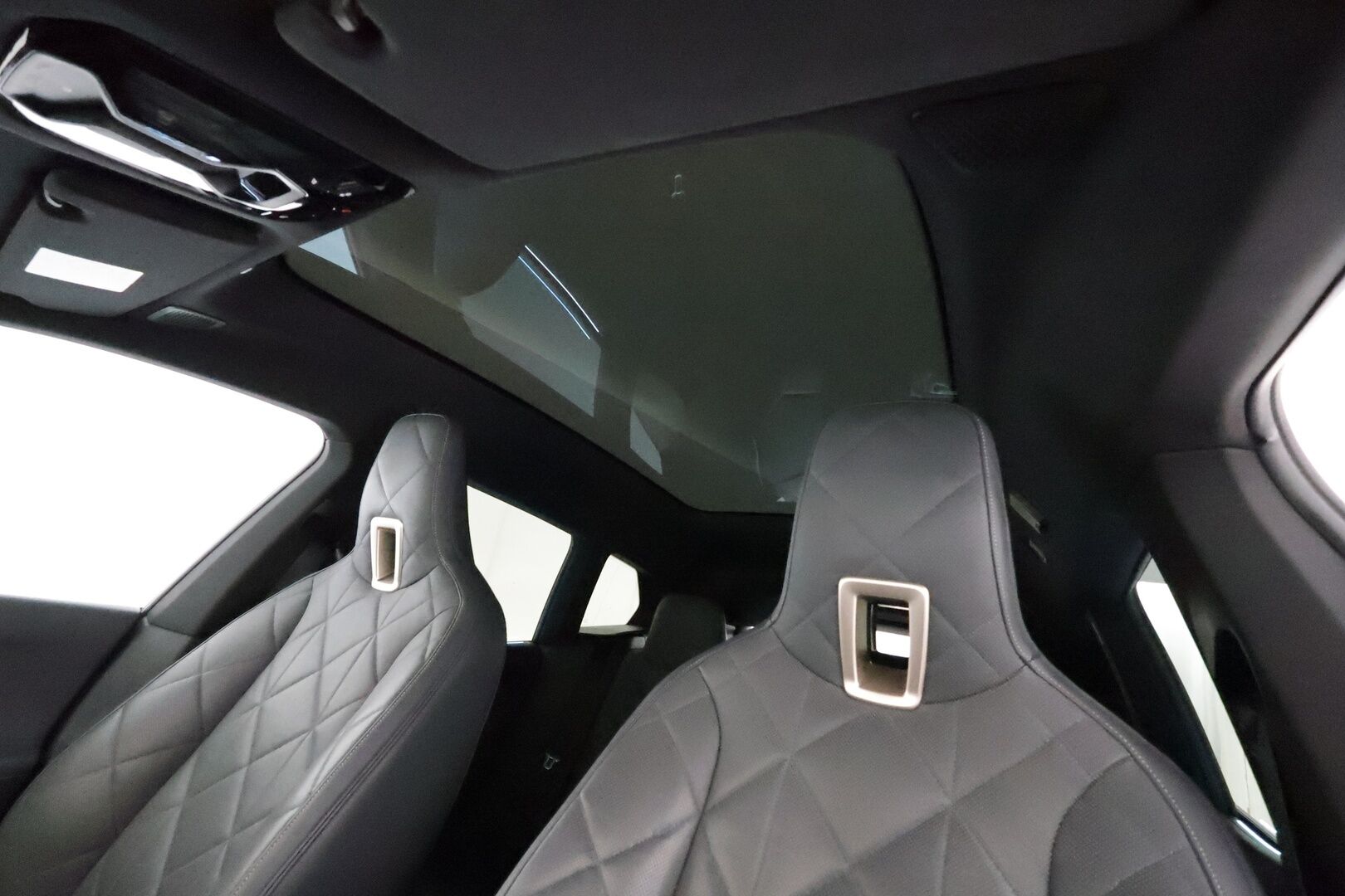 BMW IX 2022 xDrive50 Fully Charged * Bowers&Wilkins / SkyLounge / ACC / Ilmastoidut&Hierovat muistipenkit / Softclose / Vetokoukku * - 2,99 % KORKOTARJOUS TÄHÄN AUTOON - SoH 91,1% / Merkkihuollettu / Huippuvarusteet / Upea väri!