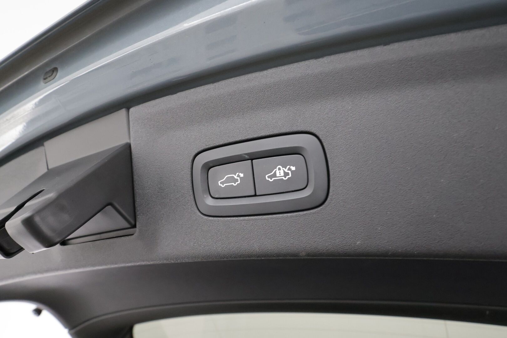 Polestar 2 2021 Long Range Dual Motor Performance, 300kW, 78kWh * Pilot&Plus / H&K / Koukku / ILP / ACC / Pixel-LED / 360° / Sportpenkki Muistilla * - Akku kuntotarkastettu SoH 94% / 2x Latauskaapelit / Kahdet renkaat