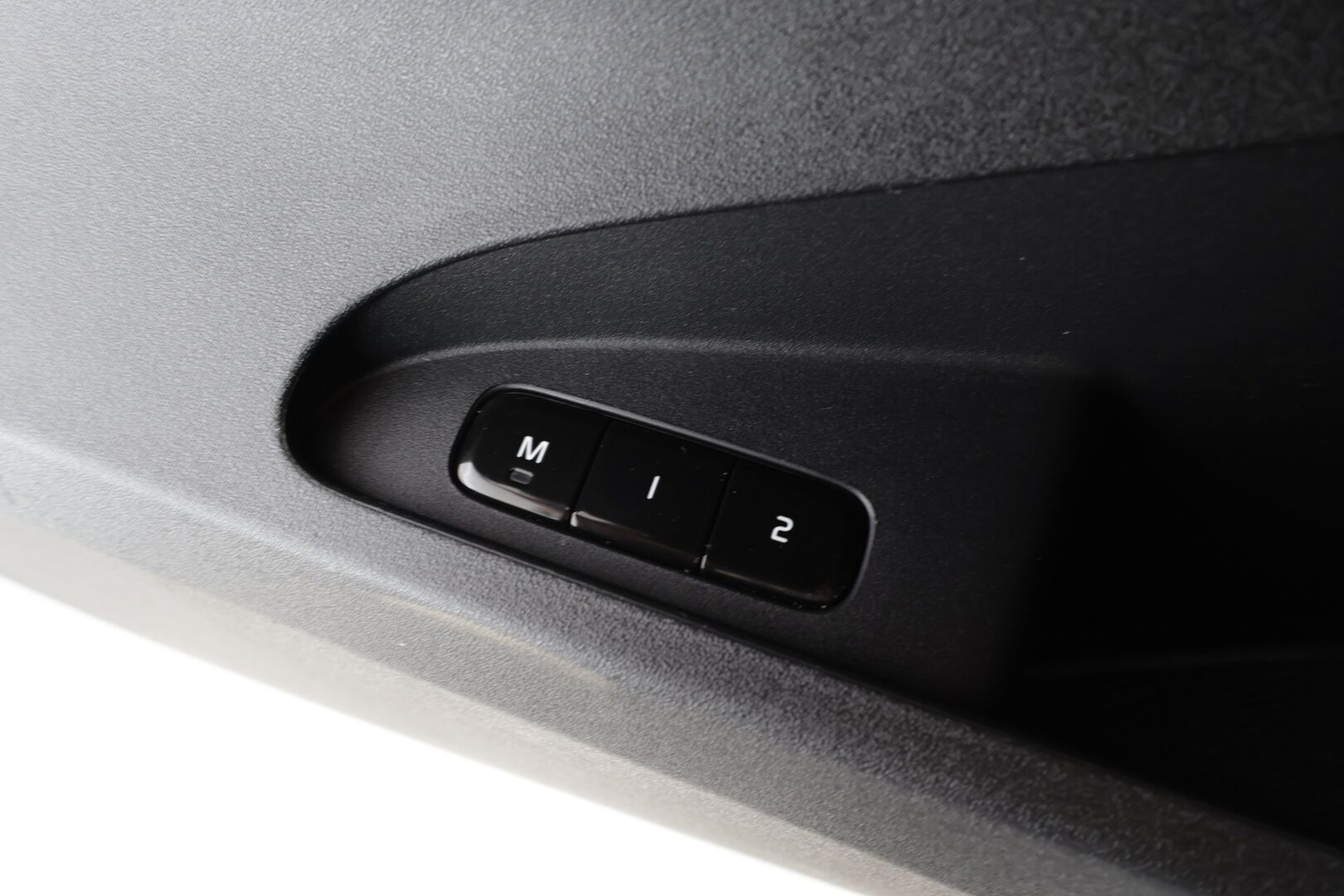 Polestar 2 2021 Long Range Dual Motor Performance, 300kW, 78kWh * Pilot&Plus / H&K / Koukku / ILP / ACC / Pixel-LED / 360° / Sportpenkki Muistilla * - Akku kuntotarkastettu SoH 94% / 2x Latauskaapelit / Kahdet renkaat