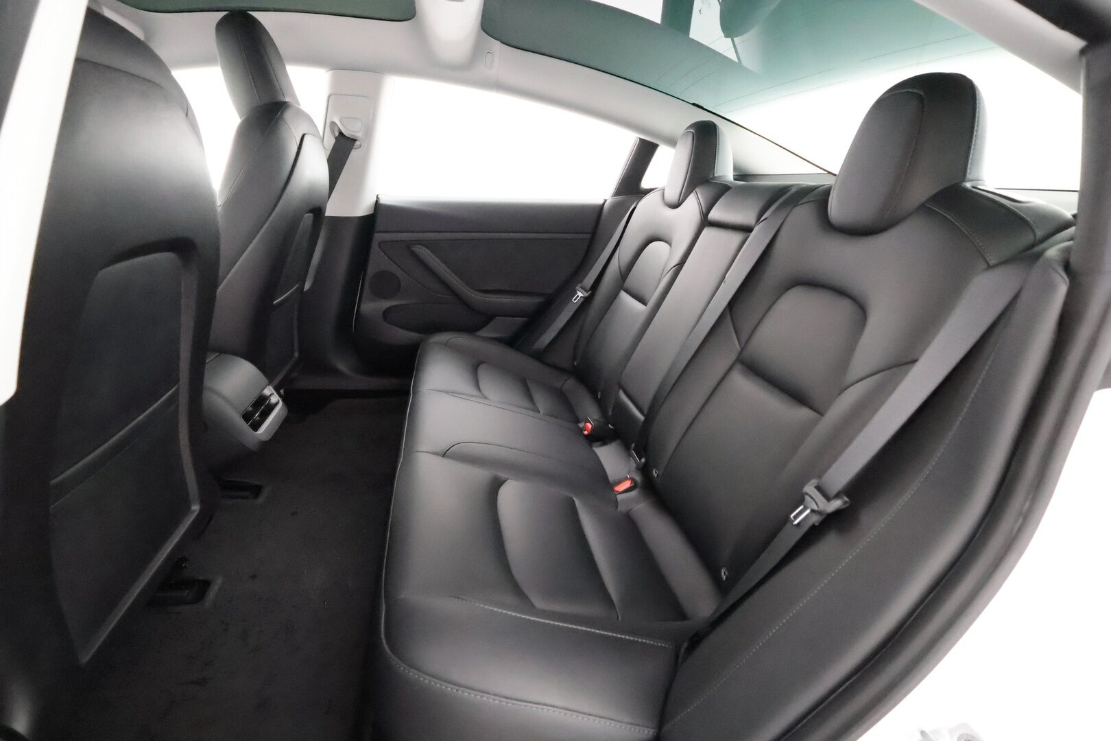 Tesla Model 3 2023 Standard Range Plus RWD - | ILP | Koukku | Lasikatto | ACC | Matrix-LED | P.Kamera | Muistipenkki | Premium Audio | Navi | Kaistavahti | Keyless |