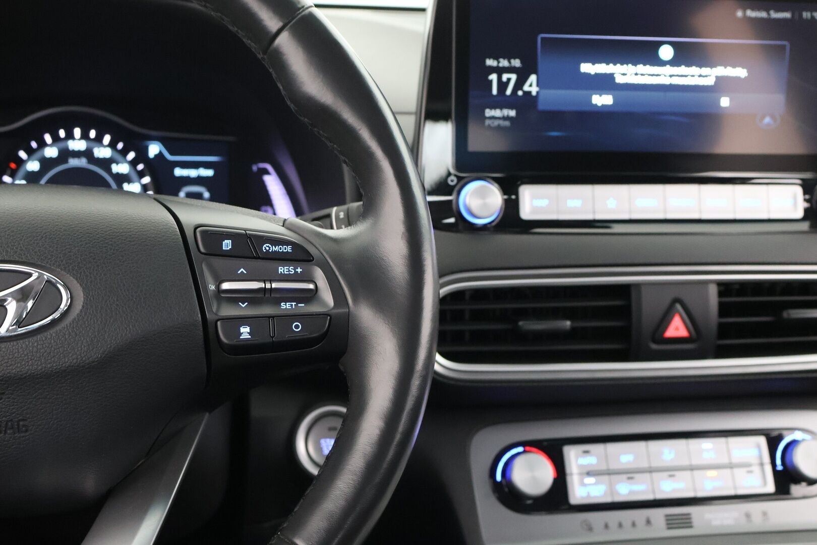 Hyundai KONA 2020 electric 64 kWh 204 hv Comfort - P-kamera | Adapt.vak | 2x renkaat vanteineen | Tulossa myyntiin, kysy lisätiedot myyjältä! - KORKO VAIN 3,99 %
