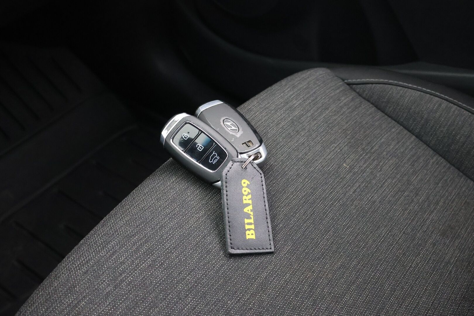 Hyundai KONA 2020 electric 64 kWh 204 hv Comfort - P-kamera | Adapt.vak | 2x renkaat vanteineen | Tulossa myyntiin, kysy lisätiedot myyjältä! - KORKO VAIN 3,99 %