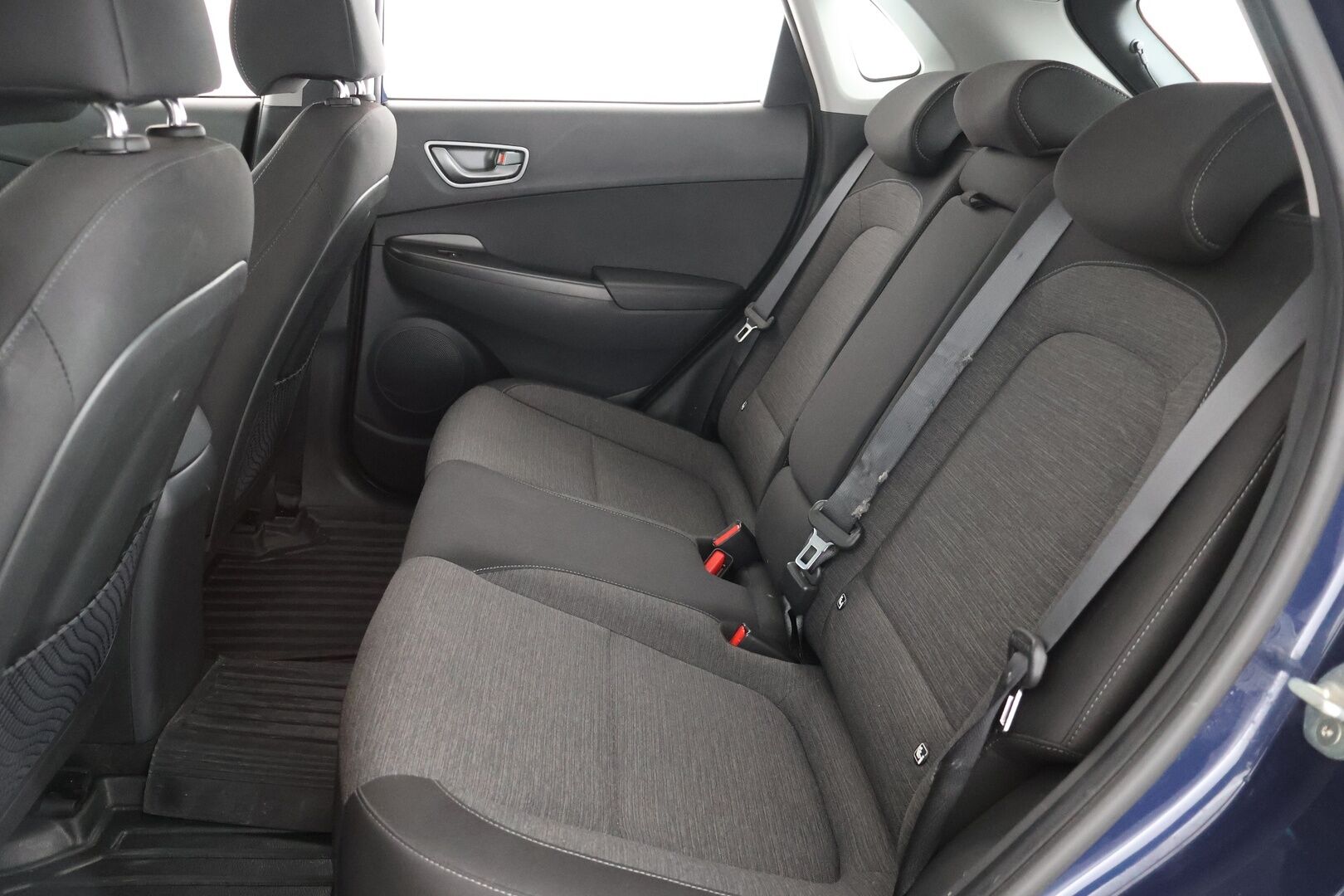 Hyundai KONA 2020 electric 64 kWh 204 hv Comfort - P-kamera | Adapt.vak | 2x renkaat vanteineen | Tulossa myyntiin, kysy lisätiedot myyjältä! - KORKO VAIN 3,99 %