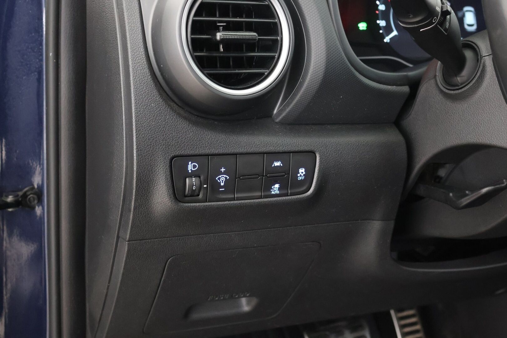 Hyundai KONA 2020 electric 64 kWh 204 hv Comfort - P-kamera | Adapt.vak | 2x renkaat vanteineen | Tulossa myyntiin, kysy lisätiedot myyjältä! - KORKO VAIN 3,99 %