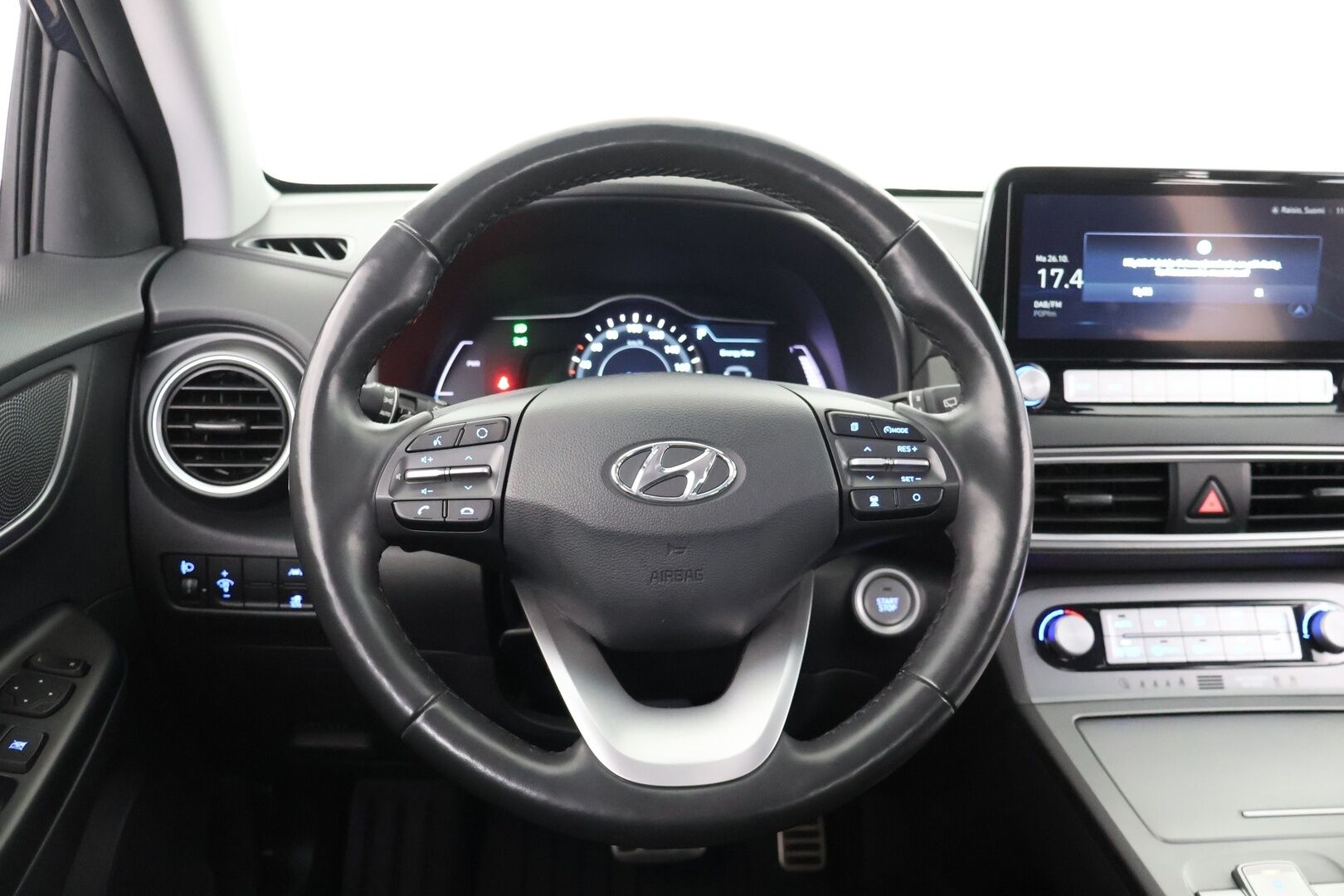 Hyundai KONA 2020 electric 64 kWh 204 hv Comfort - P-kamera | Adapt.vak | 2x renkaat vanteineen | Tulossa myyntiin, kysy lisätiedot myyjältä! - KORKO VAIN 3,99 %