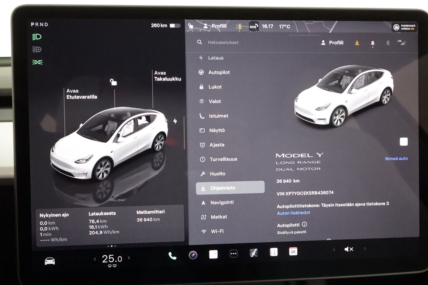 Tesla Model Y 2024 Long Range **Lämpöpumppu / Lasikatto / Matrix-LED / Adapt.Vakkari / P.Kamera / Muistipenkki / Navi / Keyless / Koukku** - 1-om Suomi-auto / 2x Latauskaapelit / Kahdet Renkaat