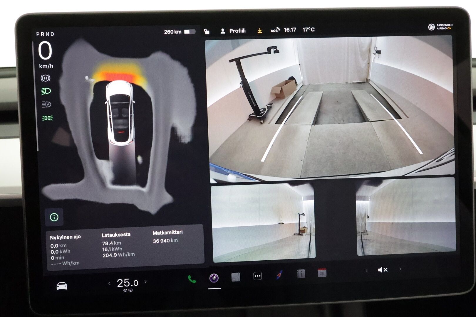 Tesla Model Y 2024 Long Range **Lämpöpumppu / Lasikatto / Matrix-LED / Adapt.Vakkari / P.Kamera / Muistipenkki / Navi / Keyless / Koukku** - 1-om Suomi-auto / 2x Latauskaapelit / Kahdet Renkaat