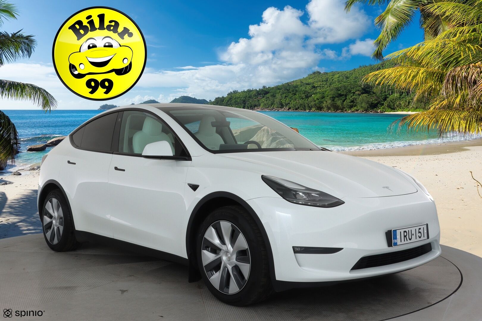 Tesla Model Y 2024 Long Range **Lämpöpumppu / Lasikatto / Matrix-LED / Adapt.Vakkari / P.Kamera / Muistipenkki / Navi / Keyless / Koukku** - 1-om Suomi-auto / 2x Latauskaapelit / Kahdet Renkaat