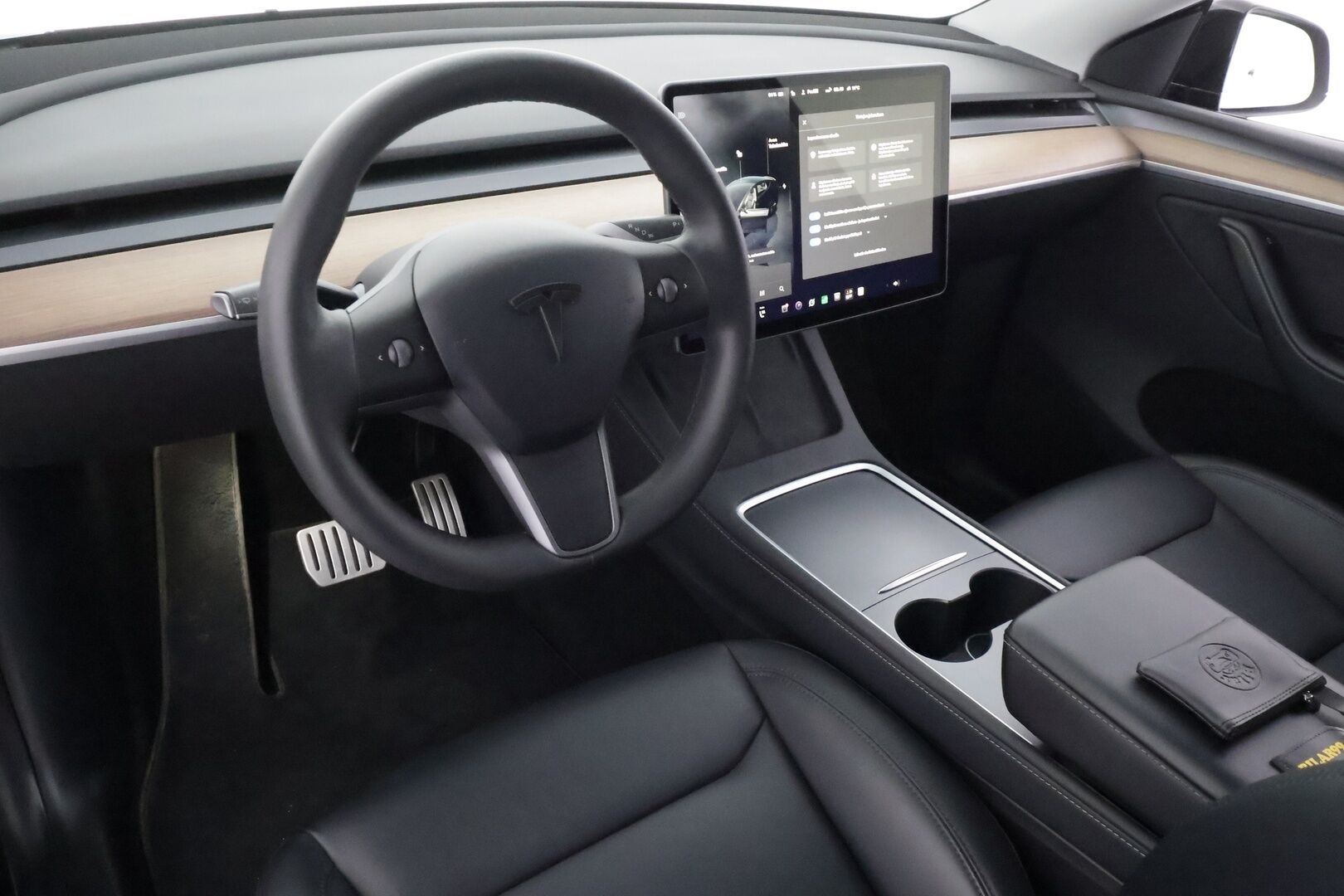 Tesla Model Y 2022 Performance - | ILP | Koukku | Lasikatto | ACC | Matrix-LED | P.kamera | Muistipenkki | Premium Audio | Navi | Kaistavahti | Keyless | 2x Latauskaapelit | - KORKO VAIN 3,99 %
