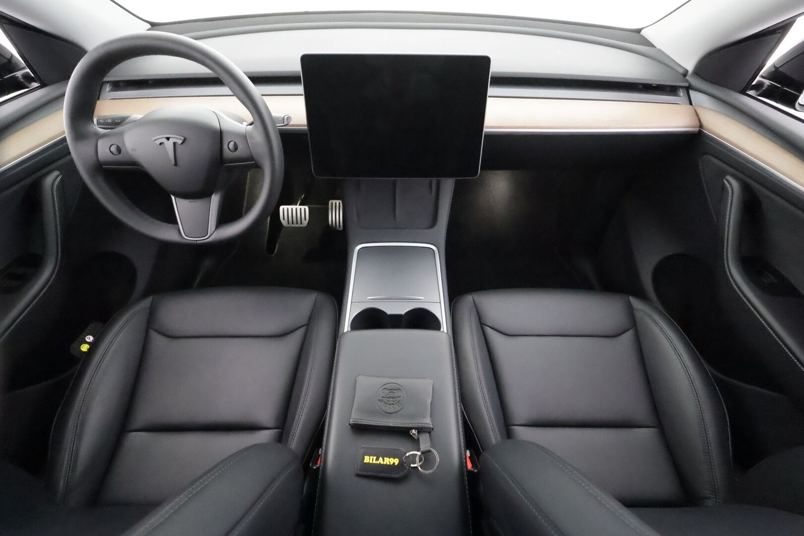 Tesla Model Y 2022 Performance - | ILP | Koukku | Lasikatto | ACC | Matrix-LED | P.kamera | Muistipenkki | Premium Audio | Navi | Kaistavahti | Keyless | 2x Latauskaapelit | - KORKO VAIN 3,99 %