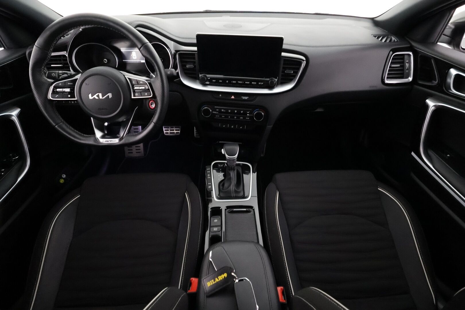 Kia ProCeed 2025 1,5 T-GDI 140hv GT-Line DCT - | ACC | Puolinahat | P.kamera | Lane Assist | Navi | Apple & Android | Lämm. ratti | Lohko+sisälämmitin | Merkkihuollot | 1-om suomiauto |