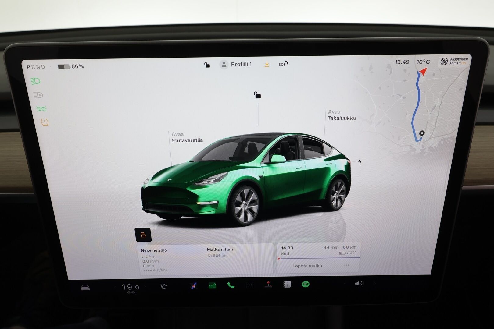Tesla Model Y 2024 RWD * Koukku / ILP / Premium Audio / Lasikatto / Matrix LED / Nahat / Ratinlämmitin * - 1.Om Suomi-auto / Kahdet renkaat aluvanteilla / Alvillinen