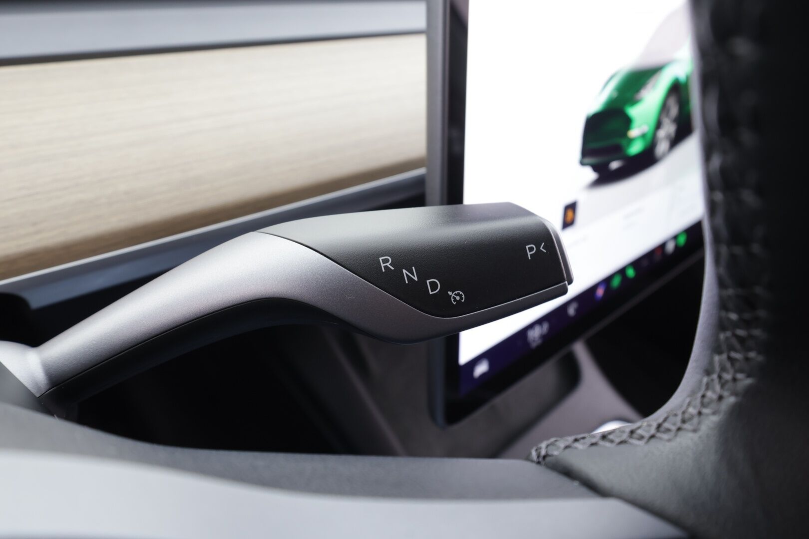 Tesla Model Y 2024 RWD * Koukku / ILP / Premium Audio / Lasikatto / Matrix LED / Nahat / Ratinlämmitin * - 1.Om Suomi-auto / Kahdet renkaat aluvanteilla / Alvillinen