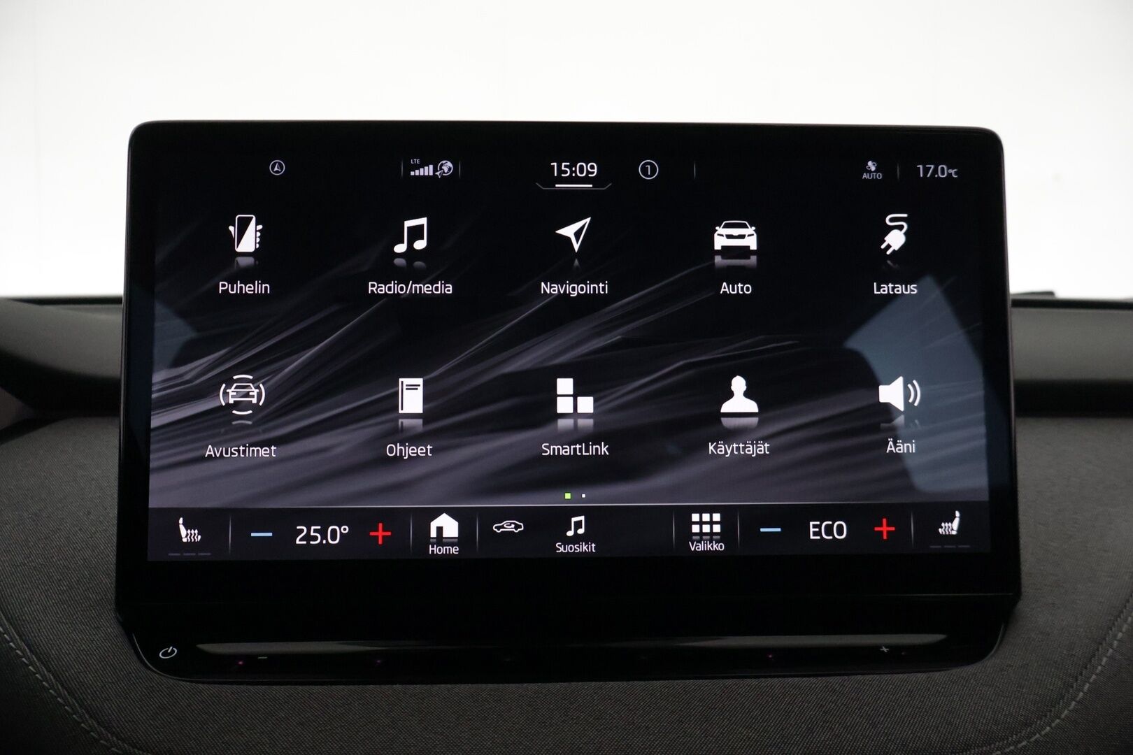 Skoda Enyaq 2022 80x 4x4 iV *Lämpöpumppu / Adapt.vakkari / Keyless / Navi / Muistipenkki / BLIS / Lane assist / Vetokoukku* - 2x vanteet / Ratinlämmitin / Neliveto