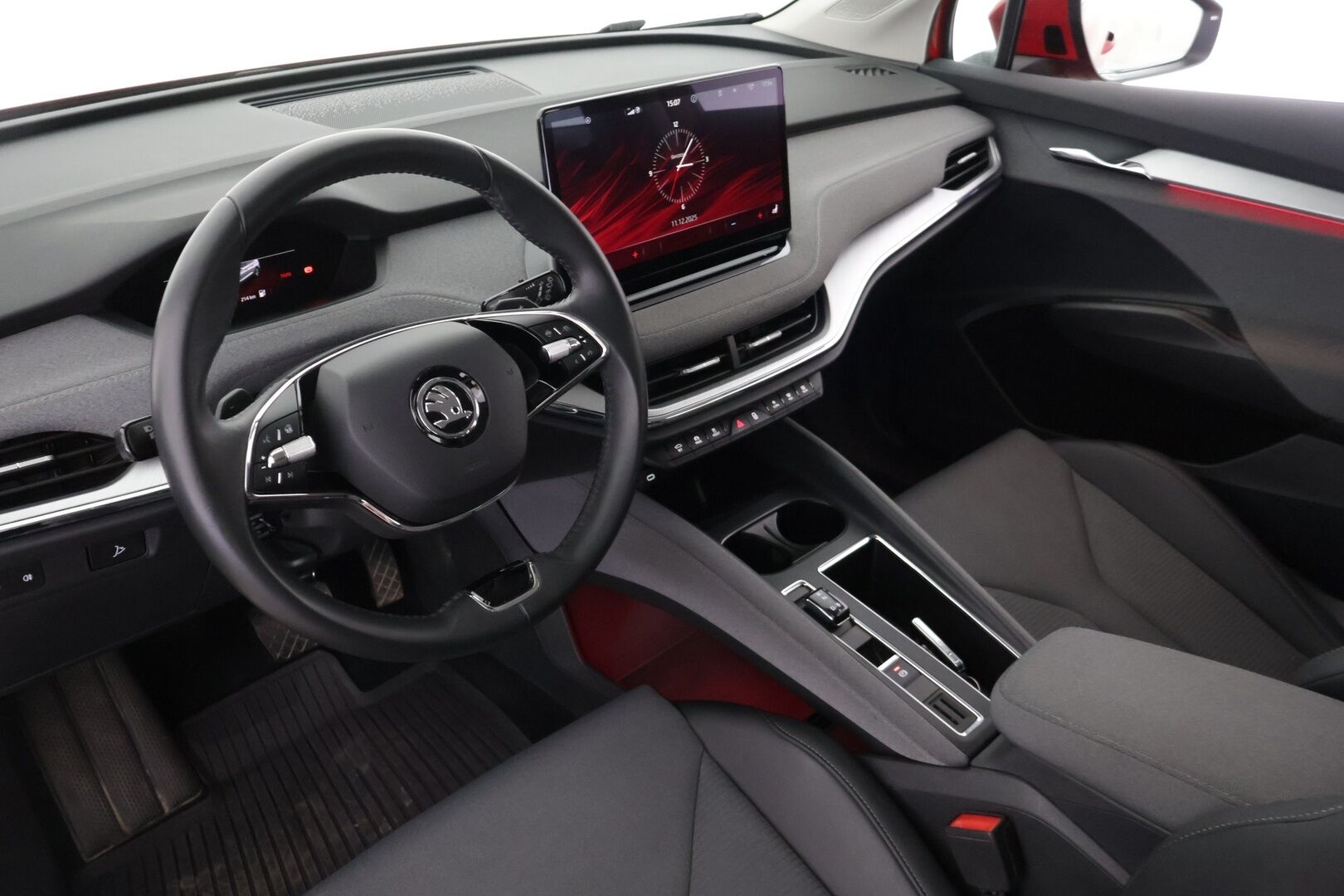 Skoda Enyaq 2022 80x 4x4 iV *Lämpöpumppu / Adapt.vakkari / Keyless / Navi / Muistipenkki / BLIS / Lane assist / Vetokoukku* - 2x vanteet / Ratinlämmitin / Neliveto