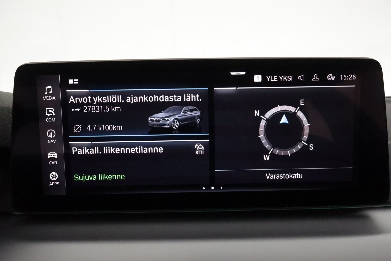 BMW 530 2022 G31 Touring 530e xDrive A Charged Edition *Vakkari / P.kamera / Hifi / LED / Navi / Sporttinahat / Koukku* - Kahdet renkaat aluvanteilla