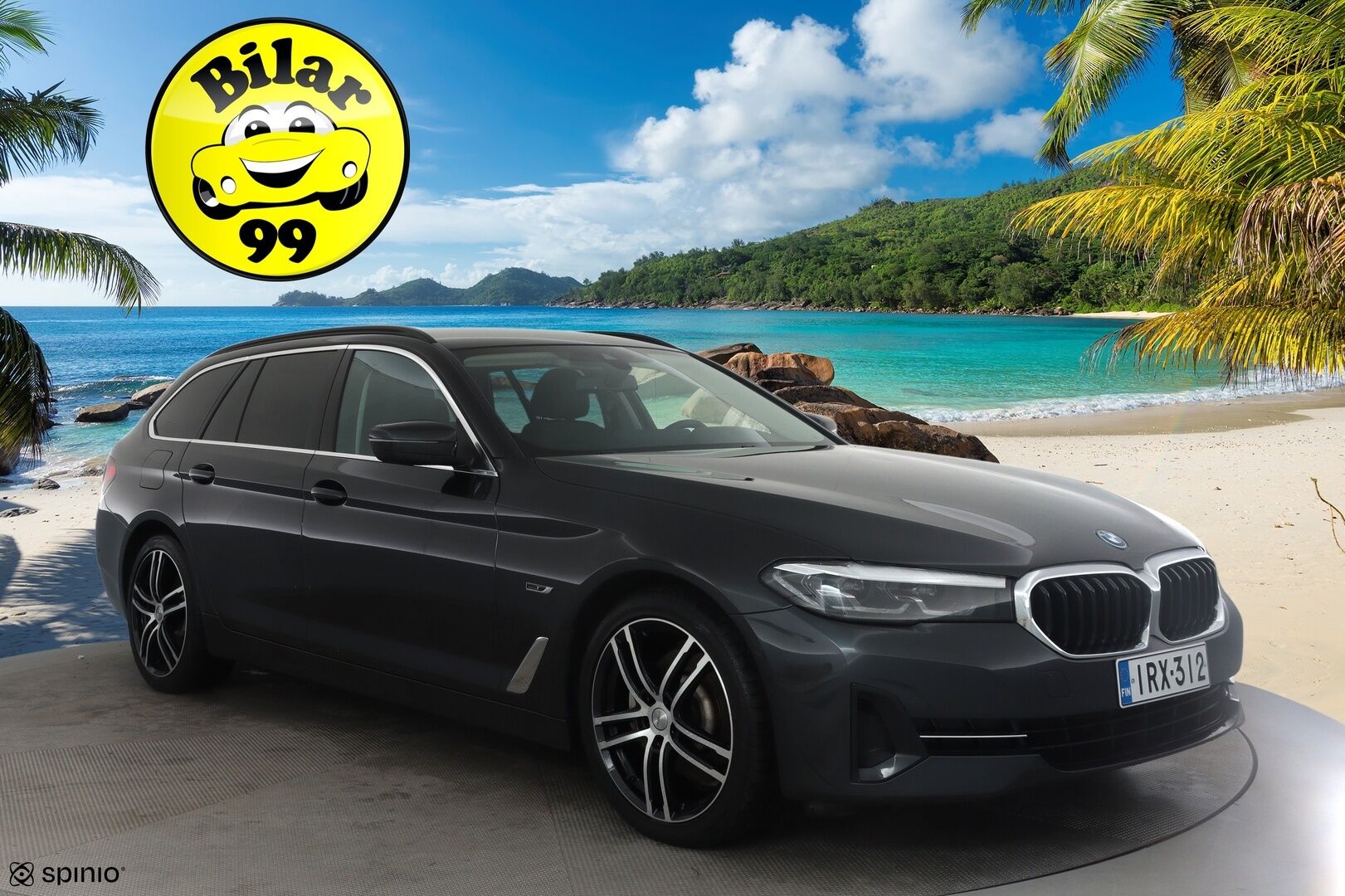 BMW 530 2022 G31 Touring 530e xDrive A Charged Edition *Vakkari / P.kamera / Hifi / LED / Navi / Sporttinahat / Koukku* - Kahdet renkaat aluvanteilla