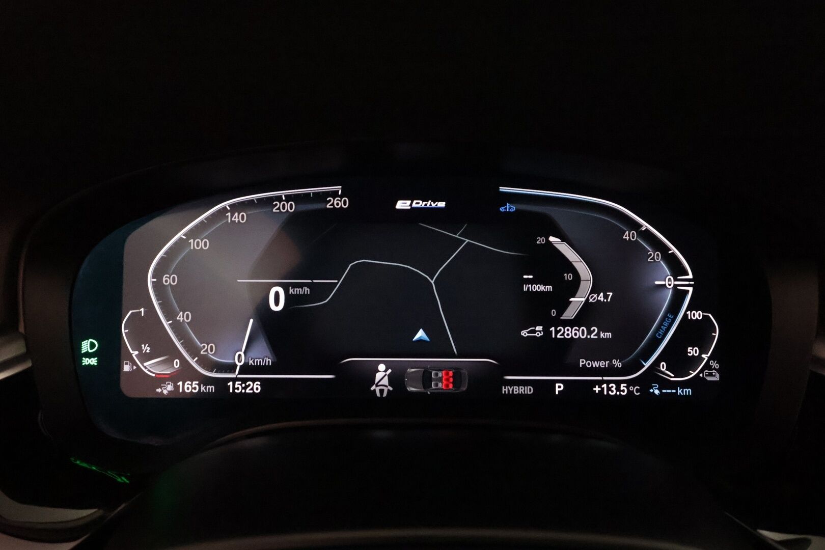 BMW 530 2022 G31 Touring 530e xDrive A Charged Edition *Vakkari / P.kamera / Hifi / LED / Navi / Sporttinahat / Koukku* - Kahdet renkaat aluvanteilla