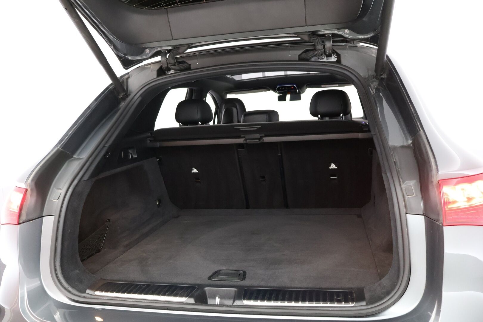 Mercedes-Benz EQE SUV 2023 500 SUV 4MATIC AMG - 2,99 % KORKOTARJOUS TÄHÄN AUTOON - Distronic+ / Digital Light / Vetokoukku / 3D Burmester Surround / Panoraama / Nahka-Alcantara Muistipenkit / Ilma-Alusta / Supervarusteltu!