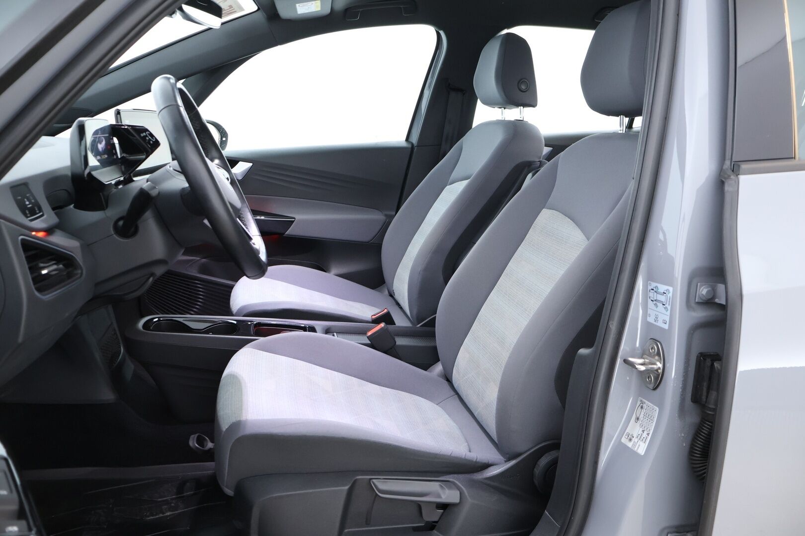 VOLKSWAGEN ID.3 2021 Pro Performance Life 150 kW, akku 58 kWh *Adapt.Vakkari / Lämpöpumppu / Kaistavahti / Navi / Apple&Android / Ambient-Valot* - * Vähän ajettu / Särmä historia *