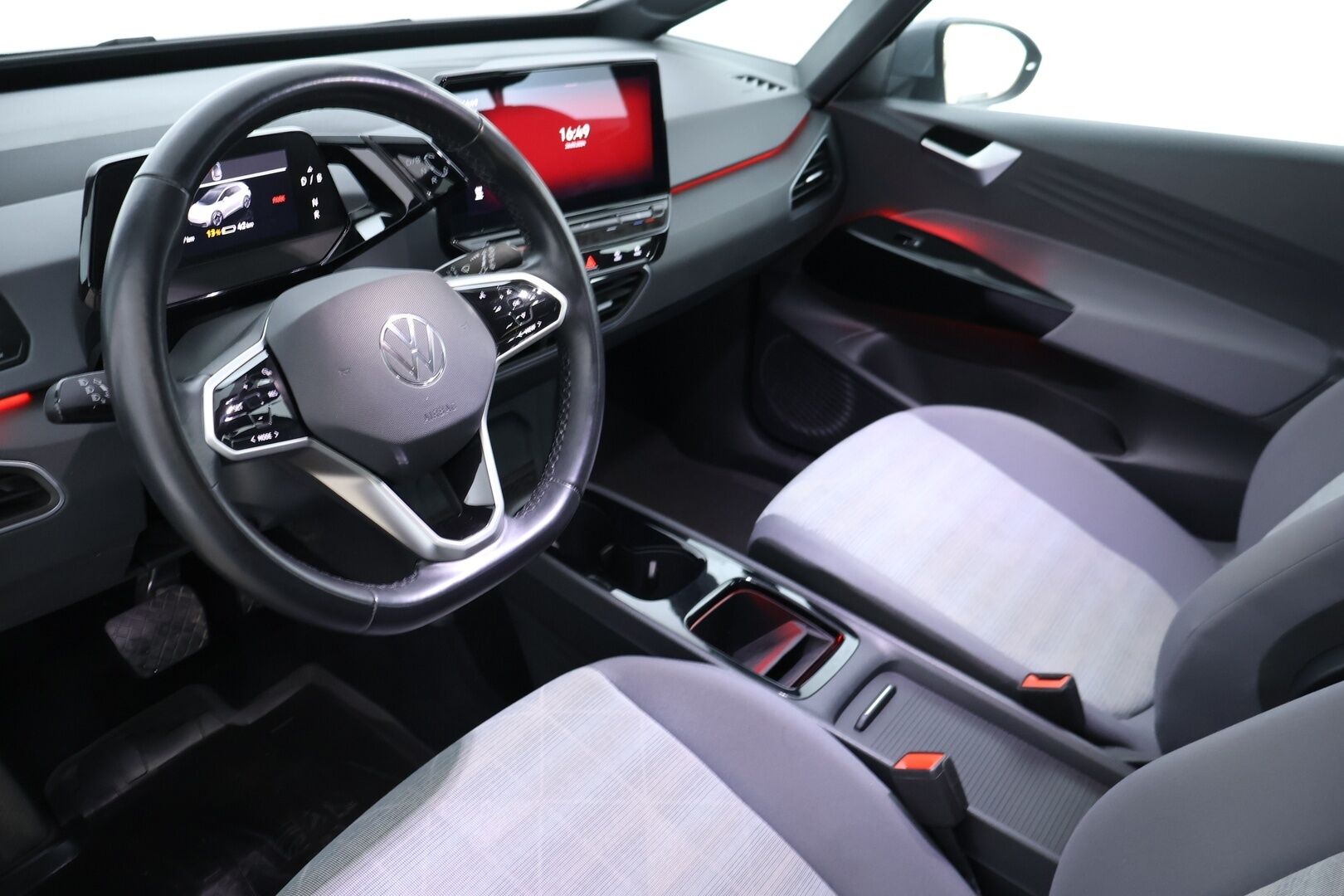 VOLKSWAGEN ID.3 2021 Pro Performance Life 150 kW, akku 58 kWh *Adapt.Vakkari / Lämpöpumppu / Kaistavahti / Navi / Apple&Android / Ambient-Valot* - * Vähän ajettu / Särmä historia *