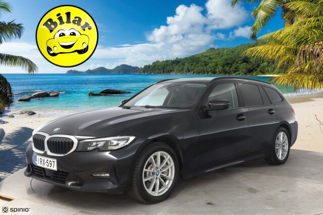 BMW 330 2021