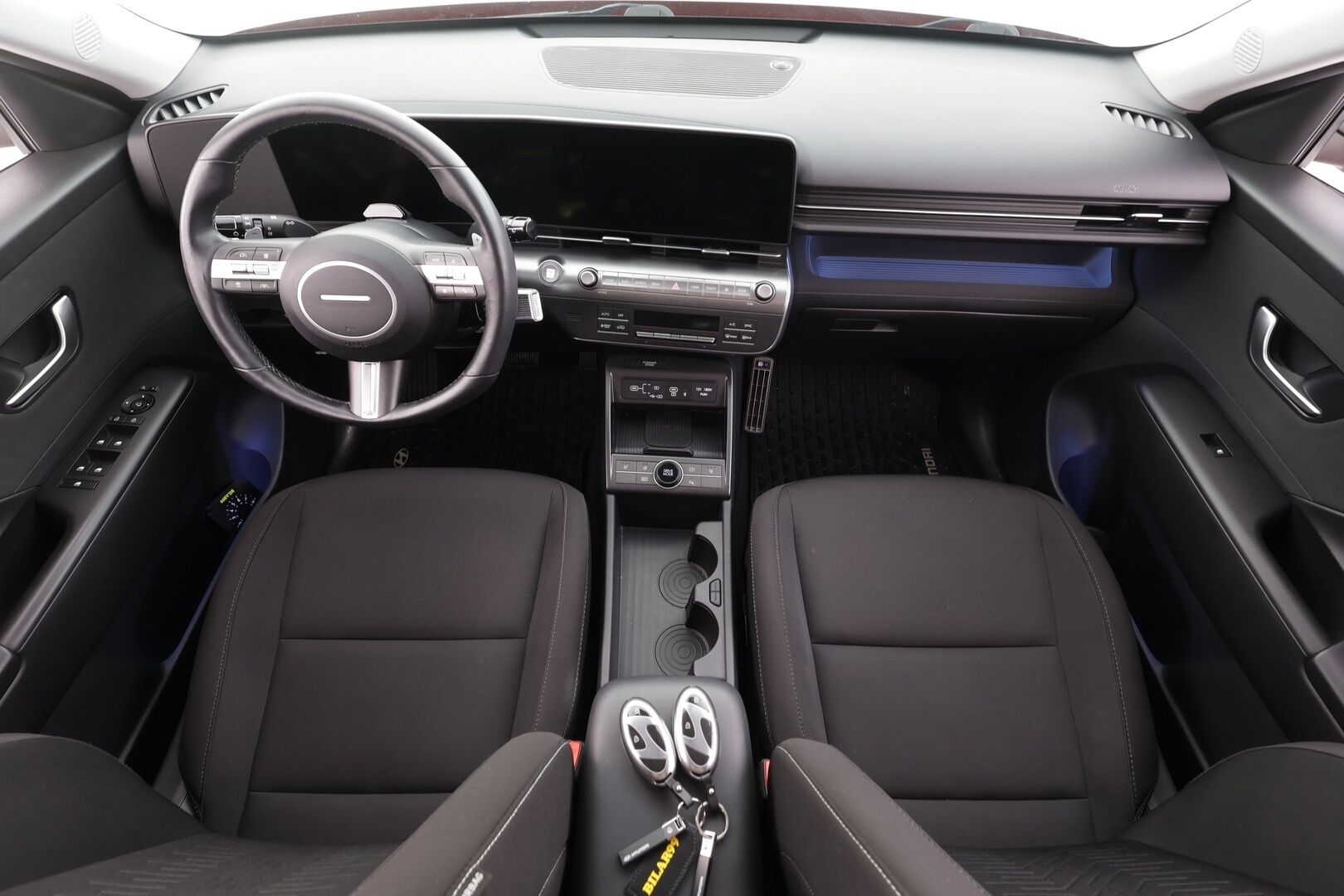 Hyundai KONA Hybrid 2024 1.6 GDi Hybrid 141 hv 6DCT-aut.Style - | ACC | BOSE | Sähköpenkit | HDA | BSM | Keyless | Ambient light | P.kamera | LED | Lohko+sisälämmitin | 1-om suomiauto | Merkkihuollot |