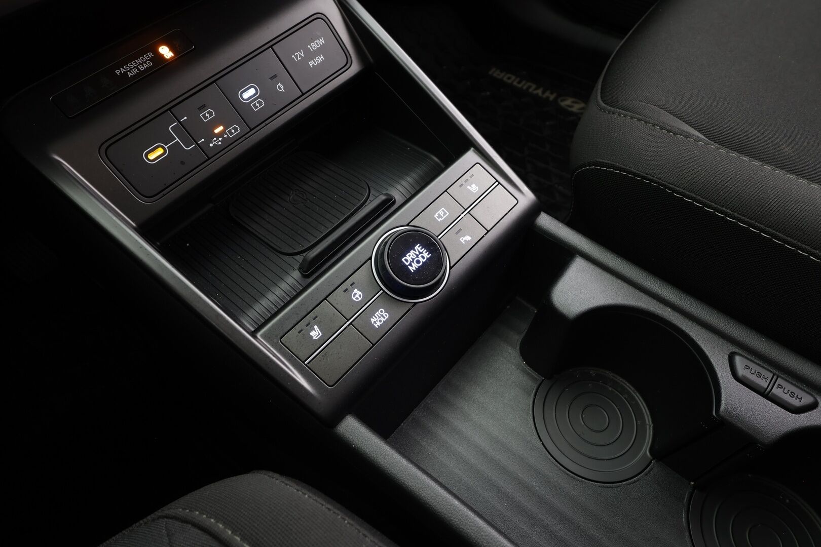 Hyundai KONA 2024 1.6 GDi Hybrid 141 hv 6DCT-aut.Style - | ACC | BOSE | Sähköpenkit | HDA | BSM | Keyless | Ambient light | P.kamera | LED | Lohko+sisälämmitin | 1-om suomiauto | Merkkihuollot |