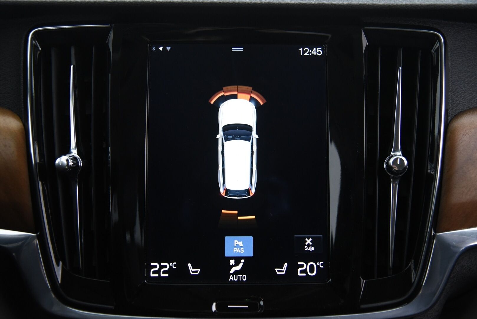 Volvo V90 2017 T8 AWD aut Business Inscription - Adapt.vak & Pilot assist / Nahat / Webasto / Muistipenkit / Full-LED 