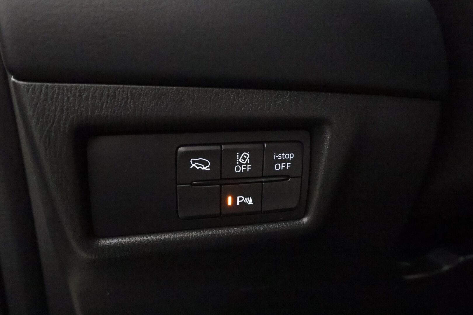 Mazda CX-5 2023 2,0 (165hv) Skyactiv-G AWD Vision 6AT * LED / P.Kamera / Sisätilanlämmitin / Navi / Kaistavahti / Vakkari * - 1-om Suomi-auto / Kahdet renkaat aluvanteilla / Merkkihuollot