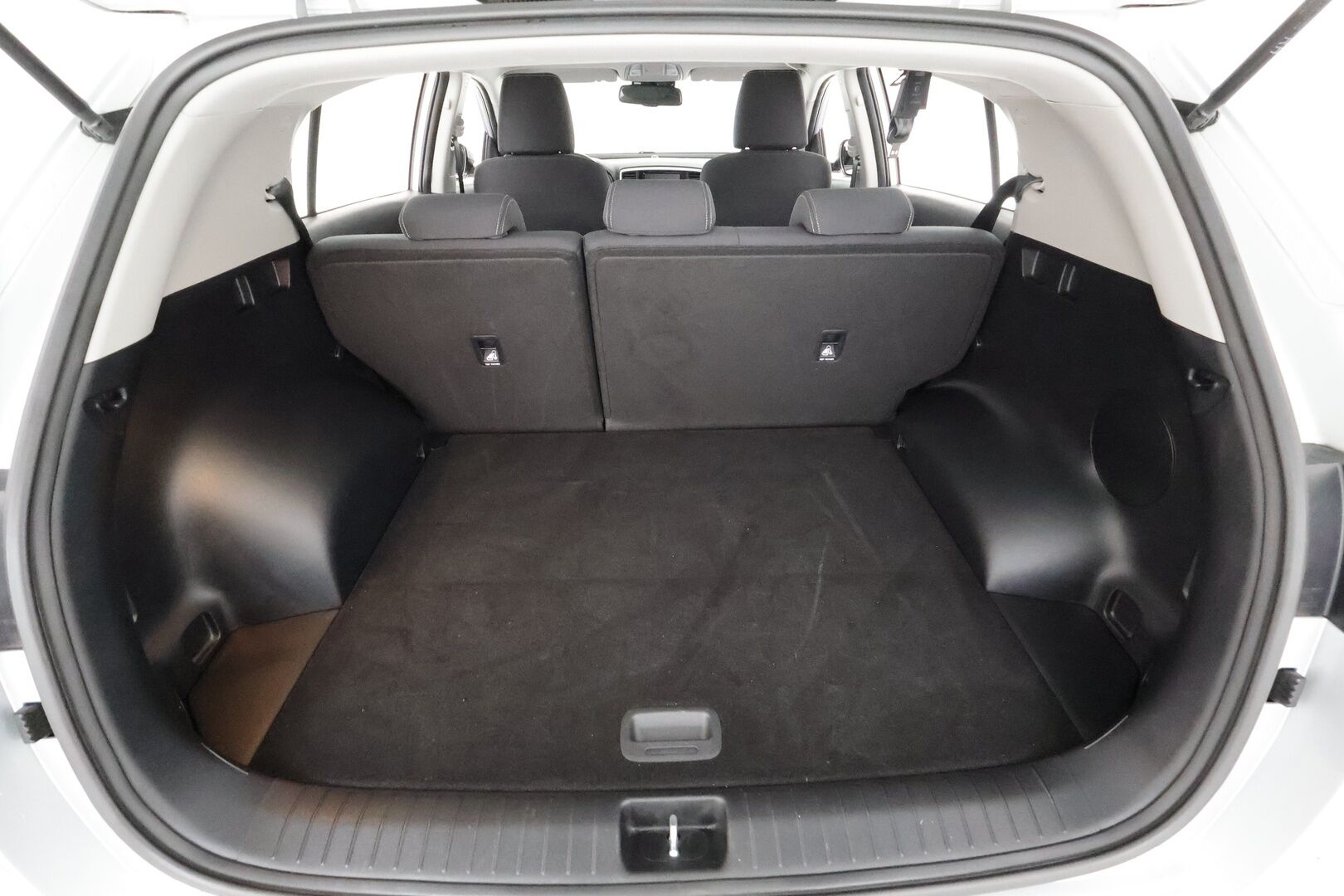 Kia Sportage 2020 1,6 T-GDI ISG Urban Active DCT A/T EcoDynamics * Suomi-auto / Vakkari / P.kamera / Lohkolämmitin * - Kahdet renkaat aluvanteilla 