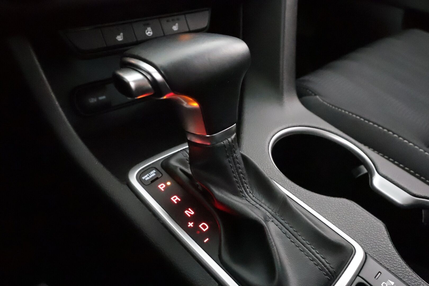 Kia Sportage 2020 1,6 T-GDI ISG Urban Active DCT A/T EcoDynamics * Suomi-auto / Vakkari / P.kamera / Lohkolämmitin * - Kahdet renkaat aluvanteilla 