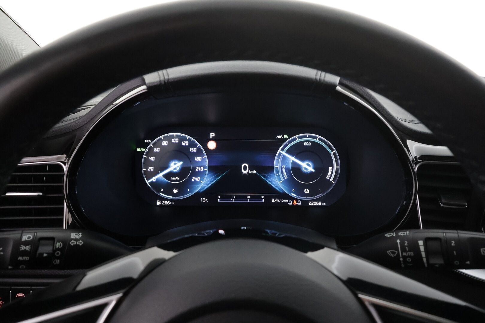 Kia XCeed 2023 1,6 GDI Plug-In Hybrid Business Premium DCT * ACC / Lasikattoluukku / Muistipenkki / LED / Navi / P.kamera * - Ilmastoidut nahat / Kahdet renkaat aluvanteilla / Merkkihuollettu