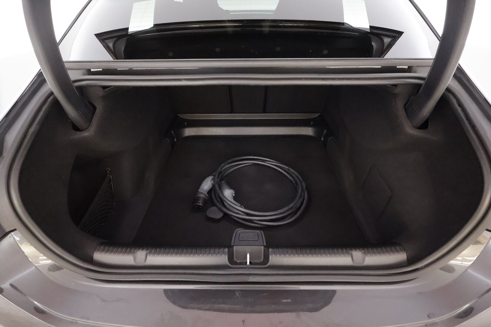 Mercedes-Benz EQE 2023 500 4MATIC AMG * Koukku / Distronic / Ilma-alusta / Digital-Lights / 360 / Burmester / Comfort-penkit Muistilla * - Akku kuntotarkastettu SoH 98,8 / Kahdet renkaat aluvanteilla