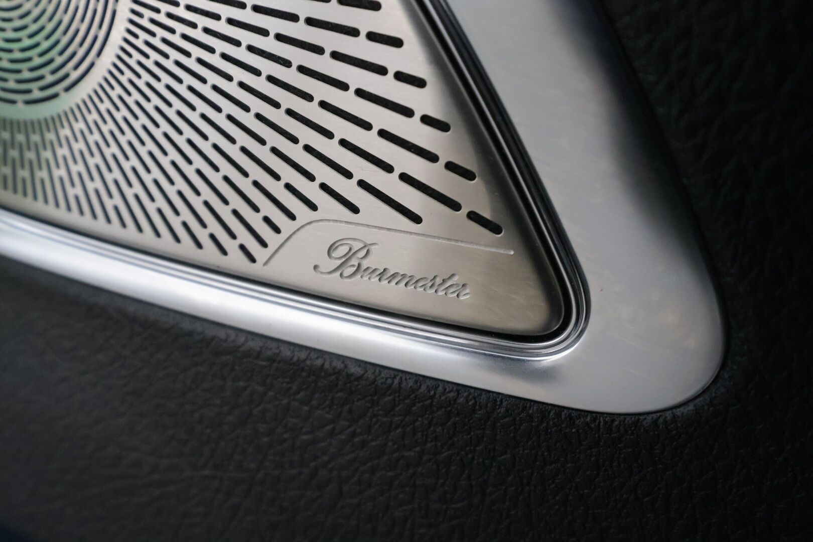 Mercedes-Benz EQE 2023 500 4MATIC AMG * Koukku / Distronic / Ilma-alusta / Digital-Lights / 360 / Burmester / Comfort-penkit Muistilla * - Akku kuntotarkastettu SoH 98,8 / Kahdet renkaat aluvanteilla