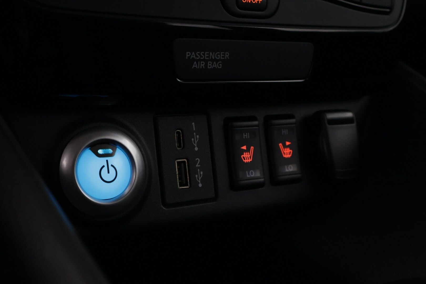 Nissan Leaf 2024 40kWh Tekna MY22 *Nahka-alcantara / 360° / ILP / Bose / ACC* - Harvinaiset varusteet! / Kahdet huippu renkaat! 