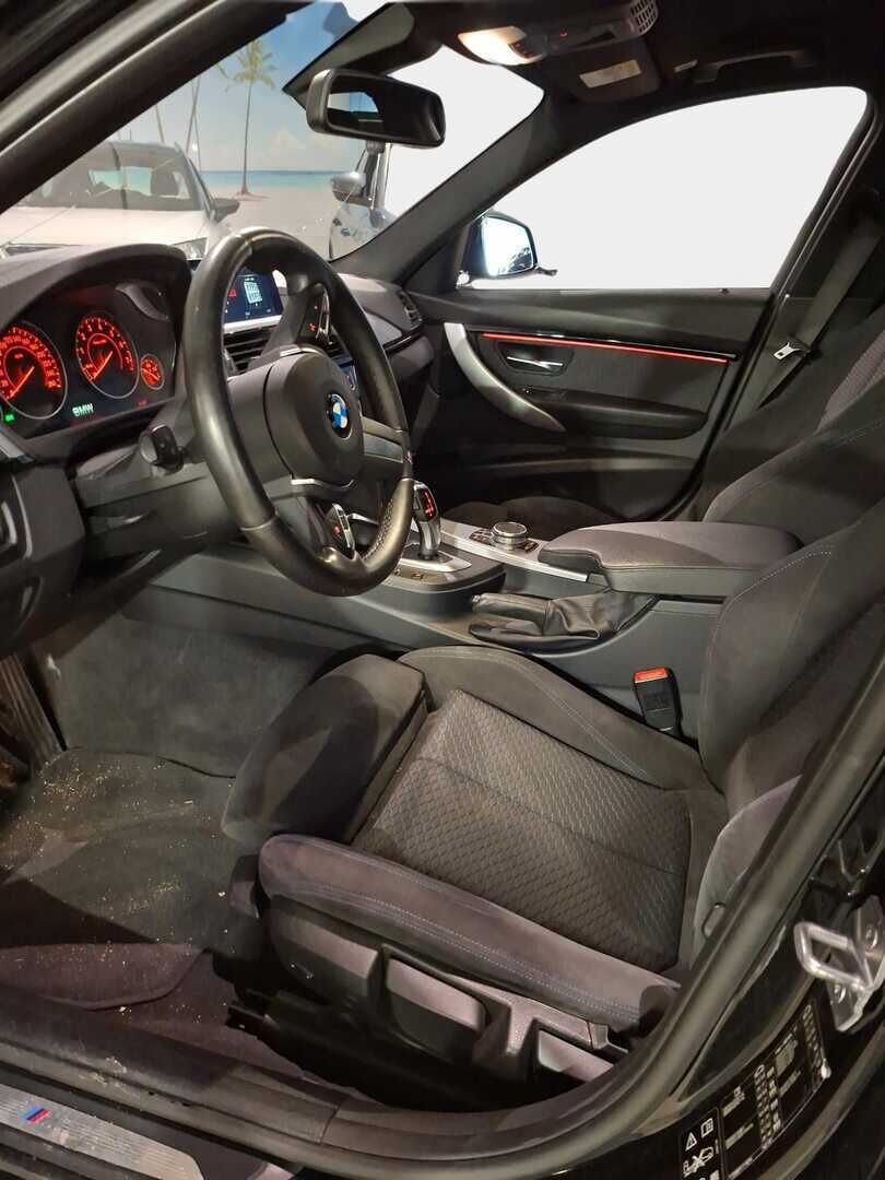 BMW 330i 2018 xDrive M-Sport - | LED | Prof.Navi | Tutkat | Ambient | Alcantara | Lohko | Musta Sisäkatto | Alletaittuva Koukku | 
