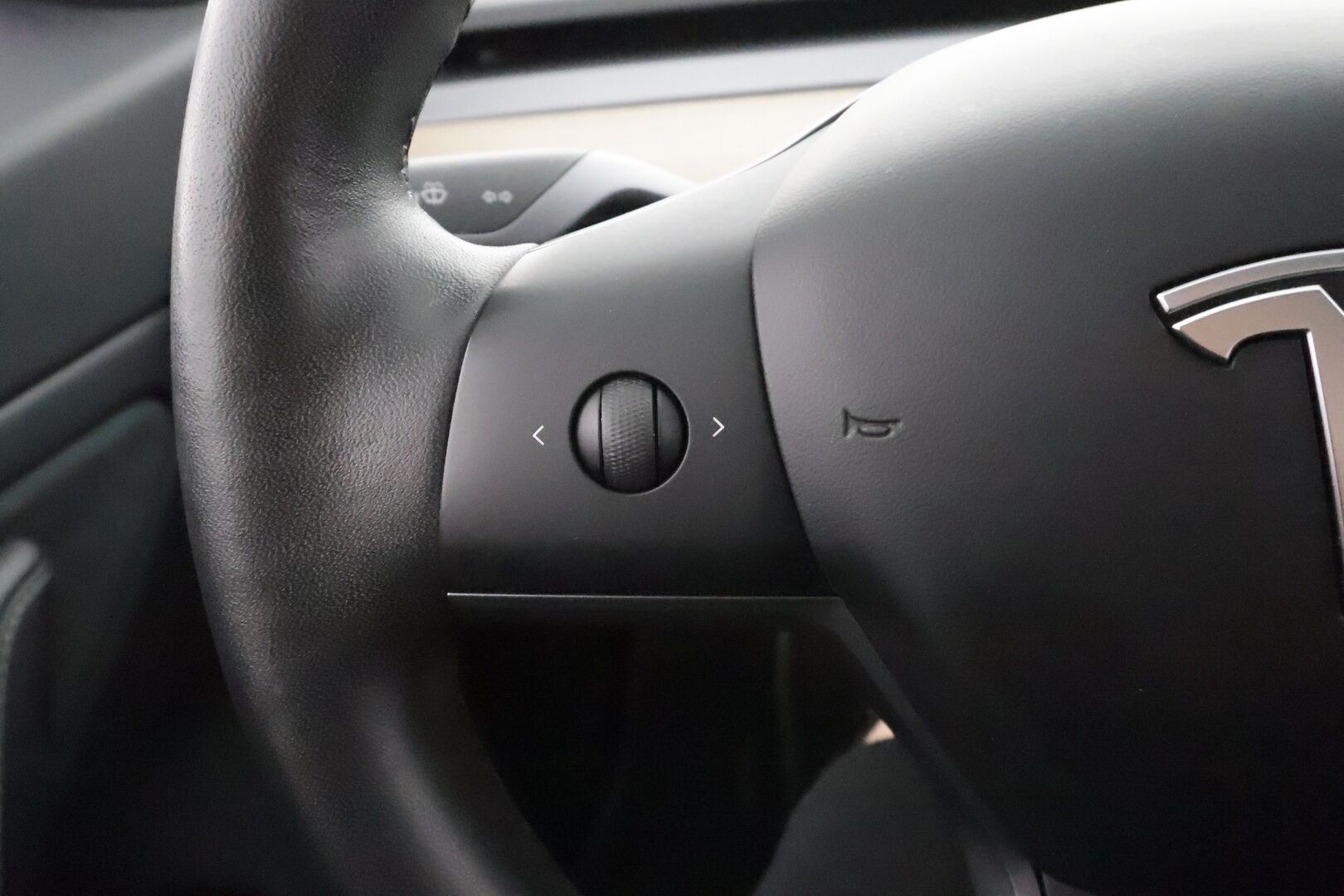 Tesla Model 3 2020 Long Range - | Lasikatto | ACC | LED | Muistipenkki | P.Kamera | Premium Audio | Navi | Kaistavahti | Keyless | 2x Latauskaapelit | Kahdet renkaat |