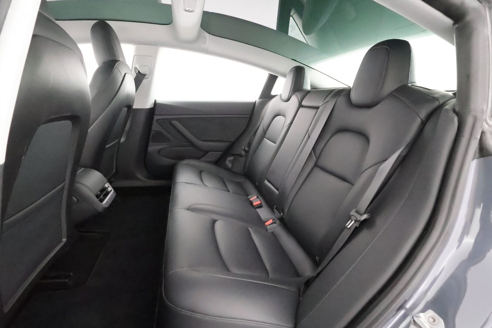 Tesla Model 3 2020 Long Range - | Lasikatto | ACC | LED | Muistipenkki | P.Kamera | Premium Audio | Navi | Kaistavahti | Keyless | 2x Latauskaapelit | Kahdet renkaat |
