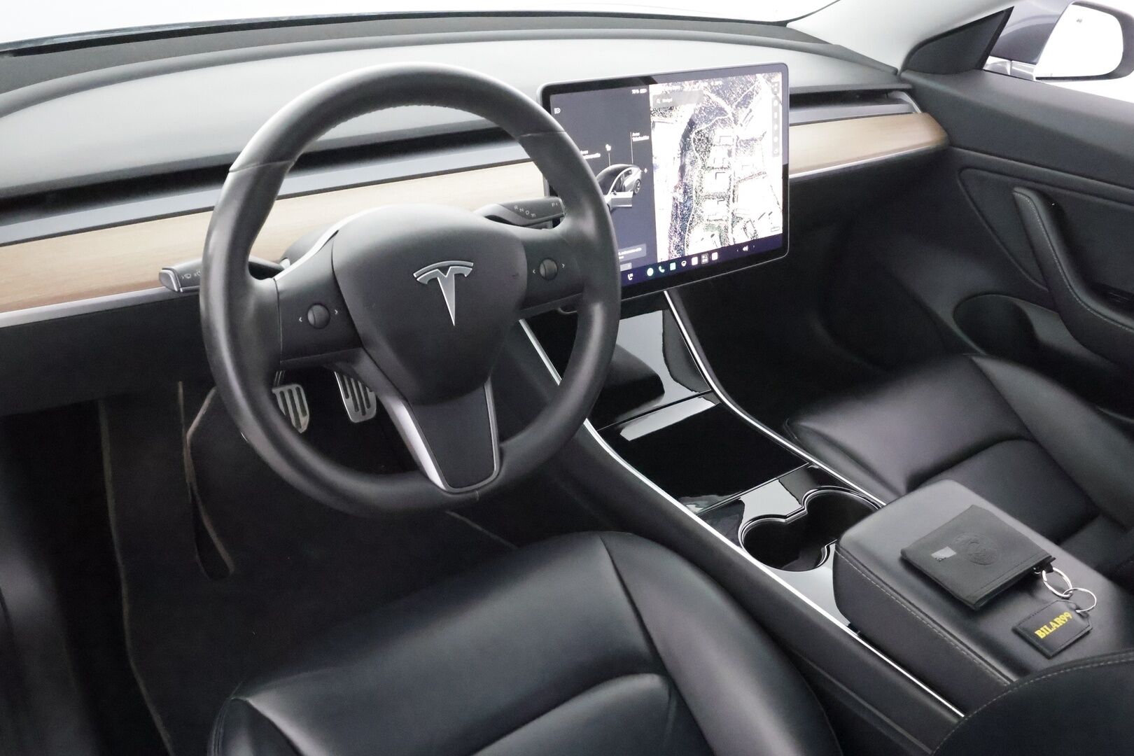Tesla Model 3 2020 Long Range - | Lasikatto | ACC | LED | Muistipenkki | P.Kamera | Premium Audio | Navi | Kaistavahti | Keyless | 2x Latauskaapelit | Kahdet renkaat |