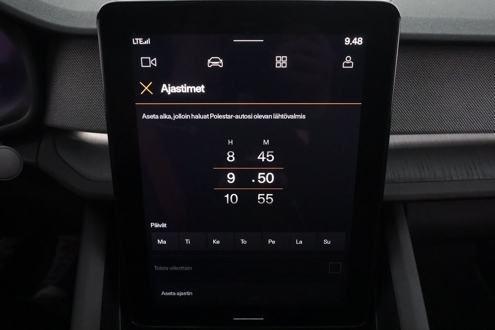 Polestar 2 2023 Long Range Dual Motor Performance, 350kW, 78kWh * Koukku / ILP / Lasikatto / H&K / P.kamera / Muistipenkki * - Kahdet renkaat aluvanteilla / Merkkihuollettu