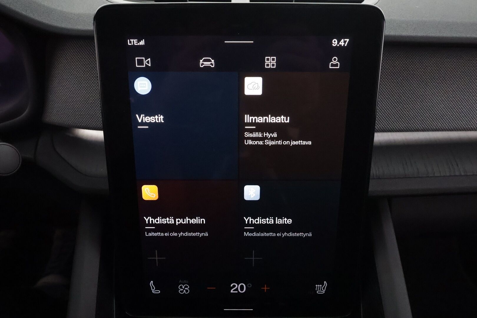 Polestar 2 2023 Long Range Dual Motor Performance, 350kW, 78kWh * Koukku / ILP / Lasikatto / H&K / P.kamera / Muistipenkki * - Kahdet renkaat aluvanteilla / Merkkihuollettu