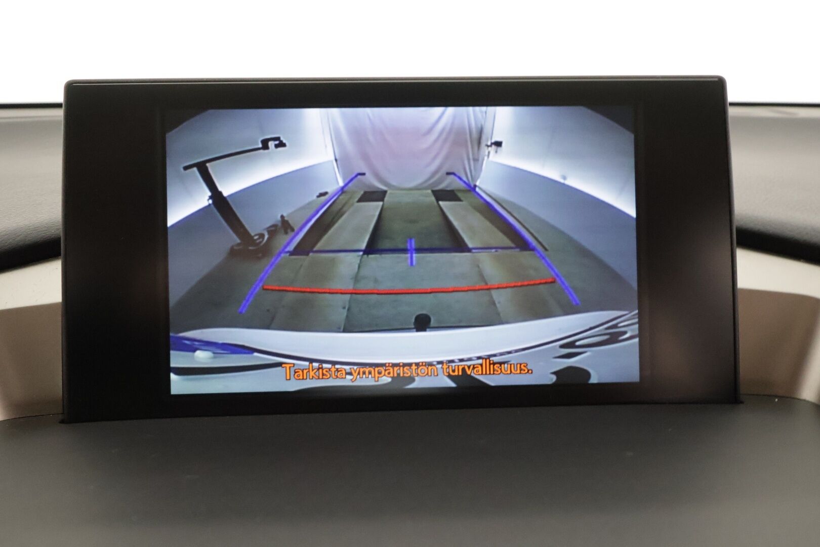 Lexus NX 2017 300h Hybrid A AWD Executive * ACC / Koukku / P.Kamera / LED / Nahat / Keyless / Autom.ilmastointi / Bluetooth * - Kahdet renkaat aluvanteilla - HULLUT AVAJAISHULINAT KORKOTARJOUS 3,29 %