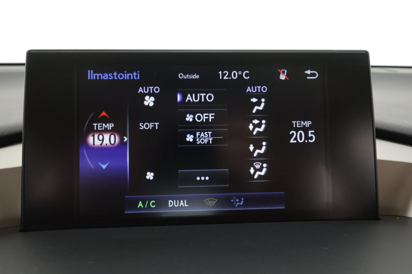 Lexus NX 2017 300h Hybrid A AWD Executive * ACC / Koukku / P.Kamera / LED / Nahat / Keyless / Autom.ilmastointi / Bluetooth * - Kahdet renkaat aluvanteilla - HULLUT AVAJAISHULINAT KORKOTARJOUS 3,29 %