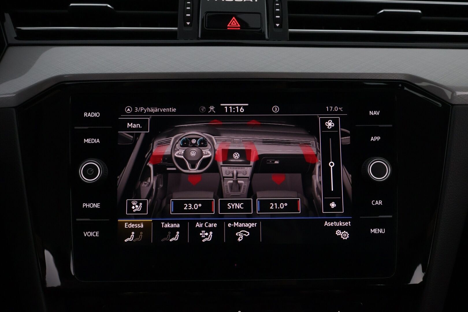 Volkswagen Passat 2022 Variant GTE Plug-In Hybrid 160 kW DSG-automaatti * Lisälämmitin / Adapt.Vakkari / Peruutuskamera / Hieronta / LED / ErgoComfort - Juuri saapunut Tampereelle / 2x Renkaat alkuperäisvantein!