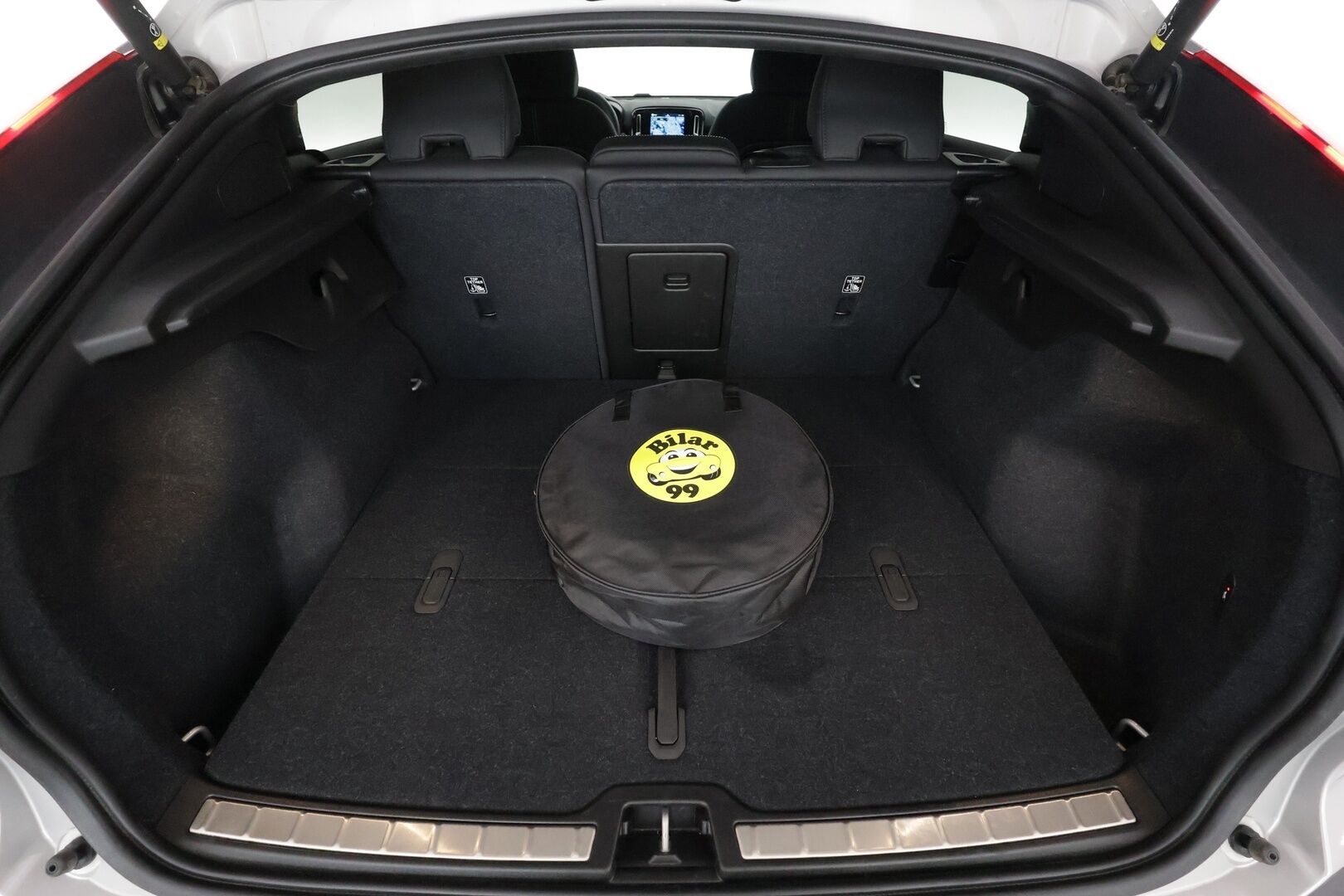 Volvo C40 2023 Recharge Twin Ultimate aut - | ACC | ILP | Koukku | 360° | Harman/Kardon | Lasikatto | Muistipenkki | Sporttipenkit sähköllä | BLIS | Pilot Assist | Merkkihuollot | 2x renkaat aluin | 