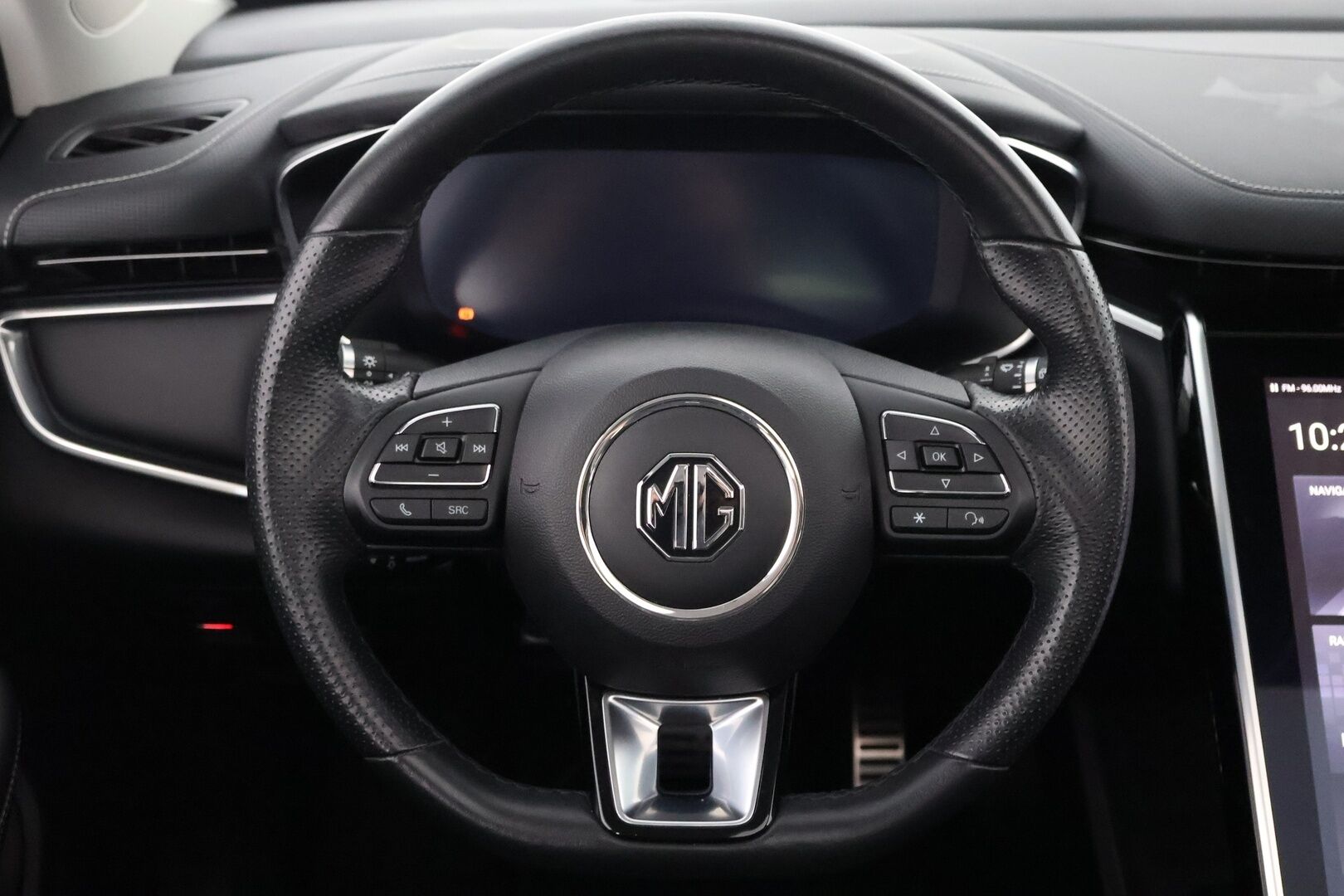 MG MARVEL R 2022 Electric 70kWh Luxury - Panorama / ACC / 360 Kamera / Tehdastakuu voimassa / Ilmastoidut istuimet / BLIS / Juuri tullut Tampereelle!